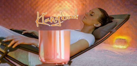 Klangbad in der Totes Meer-Salzgrotte Klangbad in der Totes Meer-Salzgrotte