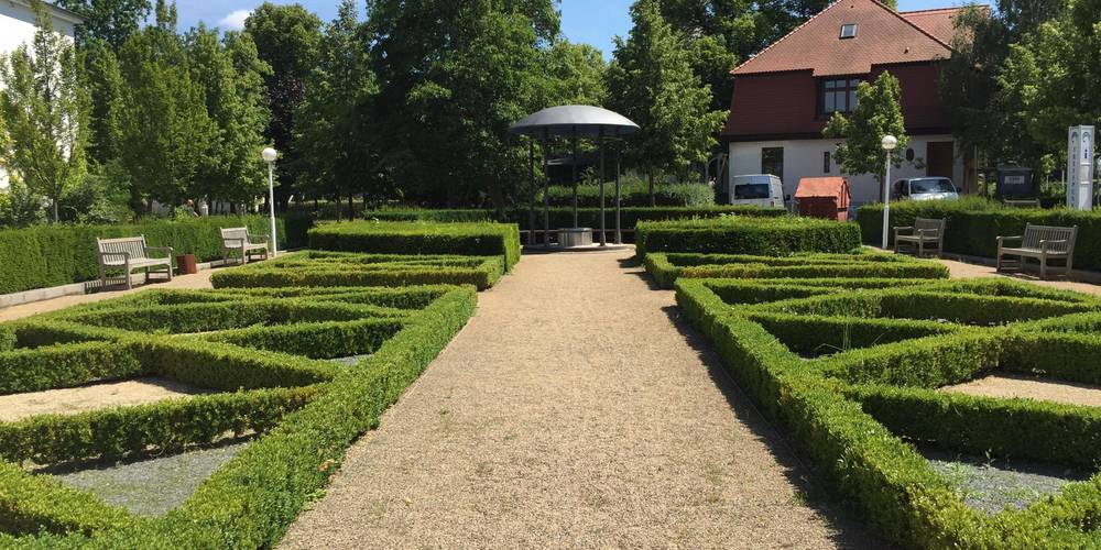 Erlengarten im Kurpark Bad Salzelmen