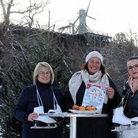 Freuen sich auf den Advent im Park (v.l.): Solepark-Leiterin Sibylle Schulz, Mitarbeiterin Veranstaltungsmanagement Jessika Rogat und Stadtwerke. Geschäftsführerin Julia Teige.