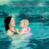 Babyschwimmenkurs im Solequell