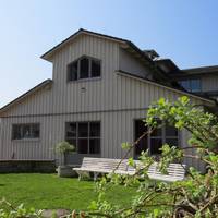 Ansicht des Schausiedehauses im Frühling © SOLEPARK Ansicht des Schausiedehauses im Frühling