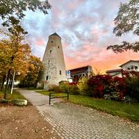 Kunsthof an einem herbstlichen Morgen © SOLEPARK Kunsthof an einem herbstlichen Morgen