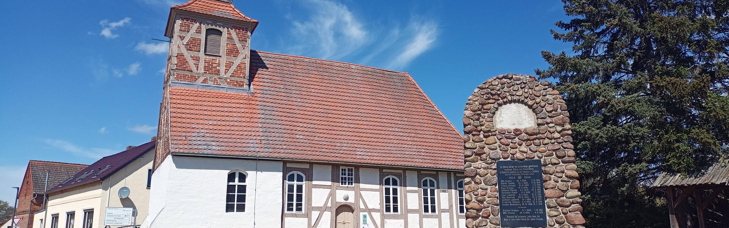 St.-Lukas-Kirche - Ranies ©Christian Schlitzberger St.-Lukas-Kirche