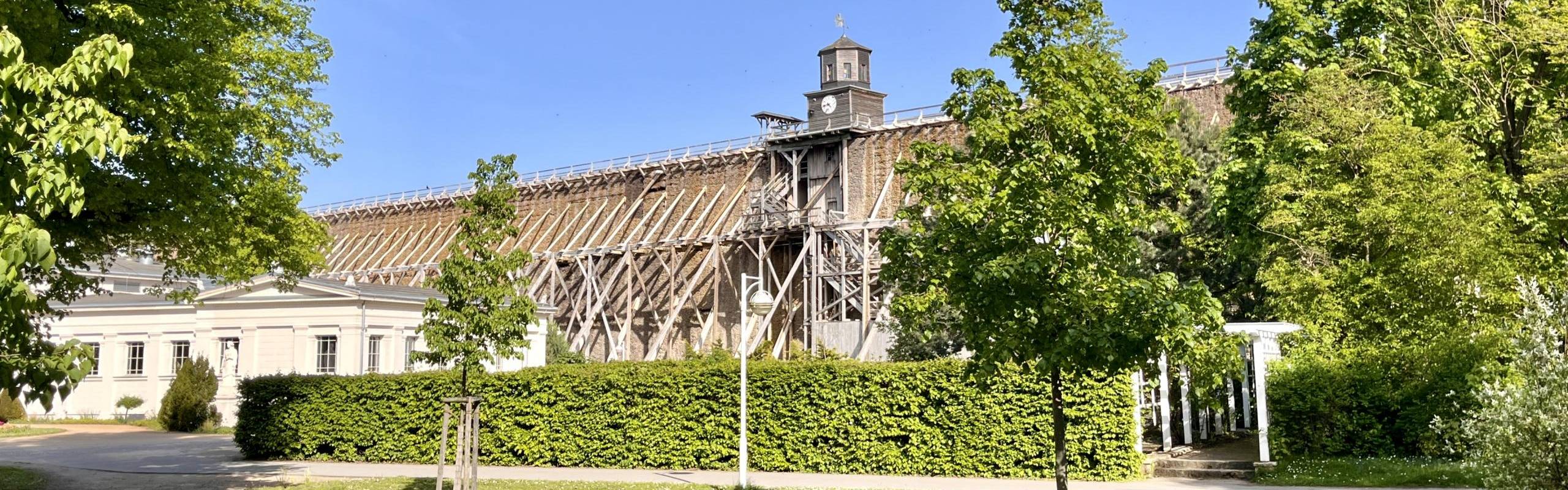 Gradierwerk im Frühling