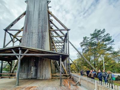 Rundgang zum Pressetermin 24.10.2025 © SOLEPARK / Fotograf: Christian Kolbe Pressetermin zur Fertigstellung der Förderprojekte der Sparkassenstiftung