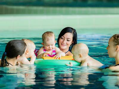 Babyschwimmen im SOLEPARK