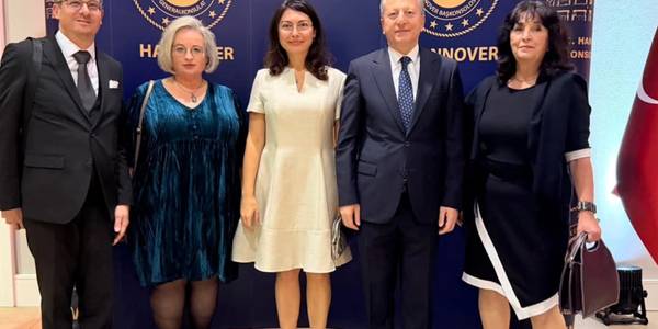 Einladung des Generalkonsulates in Hannover © Städtepartnerschaftsverein Schönebeck e. V. Städtepartnerschaftsverein Schönebeck e. V.