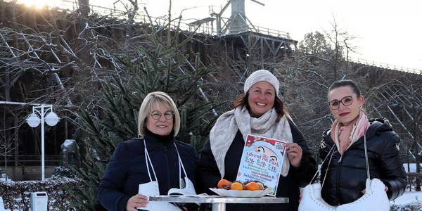 Freuen sich auf den Advent im Park (v.l.): Solepark-Leiterin Sibylle Schulz, Mitarbeiterin Veranstaltungsmanagement Jessika Rogat und Stadtwerke. Geschäftsführerin Julia Teige.