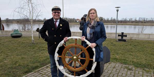 Tobias Süßenbach und Nora Mielchen