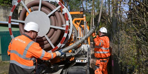 Dezentrale Entsorgung bei der Veolia.