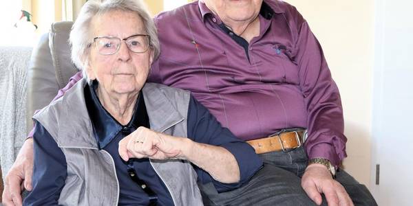 Annerose und Dieter Flacke feierten Gnadenhochzeit. © Stadt Schönebeck (Elbe) Annerose und Dieter Flacke feierten Gnadenhochzeit.