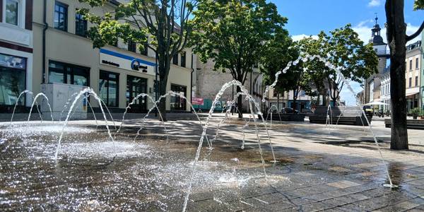 Wasserspiele Marktplatz Schönebeck (Elbe) © Stadt Schönebeck (Elbe) Wasserspiele auf dem Marktplatz in der Stadt Schönebeck (Elbe)