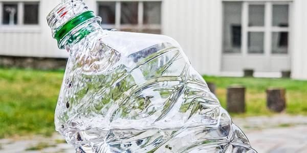 Sole abfüllen in Flasche