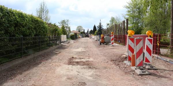 Straße am Kunstanger vor der Pflasterung.