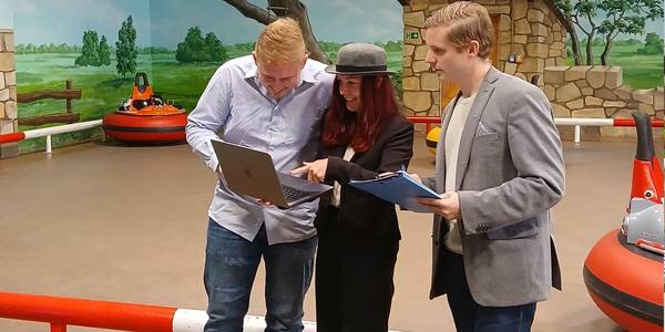 Foto: (v.l.n.r Stephan Schulle, Janine Stoisiek, Sebastian Weyl)