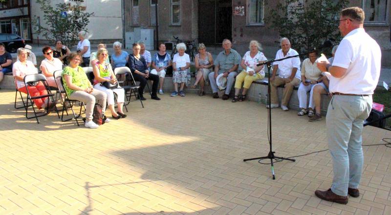 Lesung Symbolbild 2024