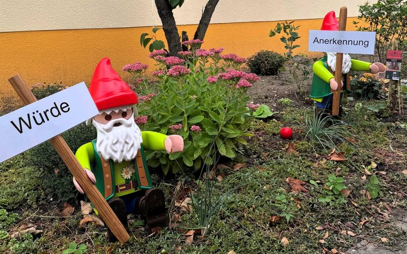 19 Wem gehören diese Zwerge