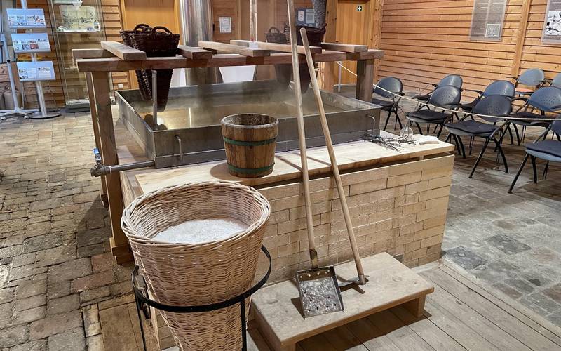 Siedepfanne im Kunsthof