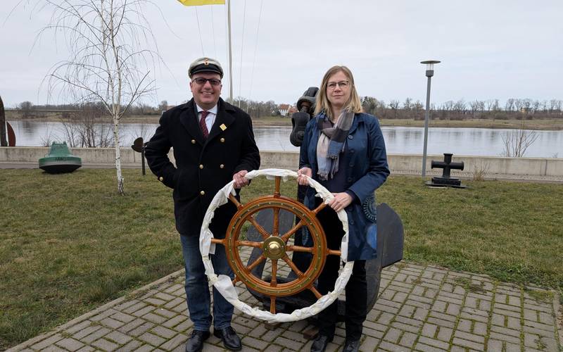 Tobias Süßenbach und Nora Mielchen
