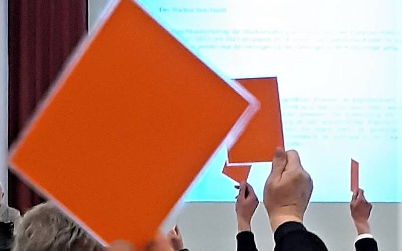 Abstimmung per Karte im STadtrat
