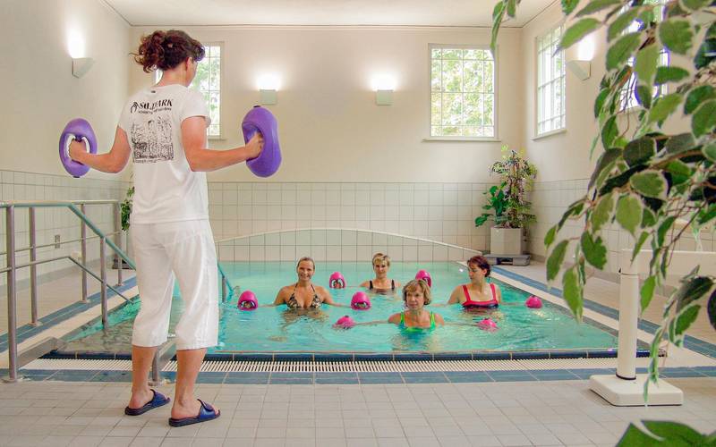 Wassergymnastik im Lindenbad