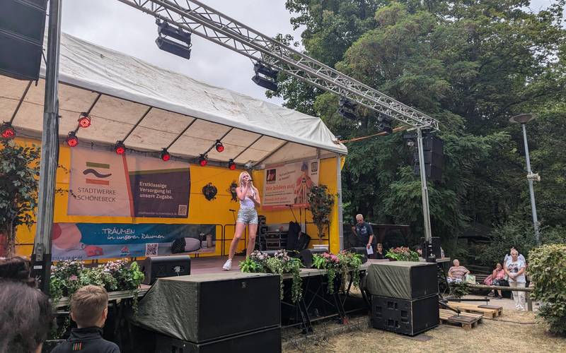 Bierer Berg Fest Sängerin