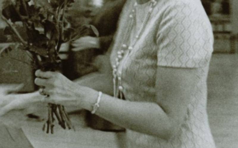 Frau Anneliese Renelt war viele Jahre Leiterin der Bibliothek. Foto Stadtbibliothek Schönebeck (Elbe)