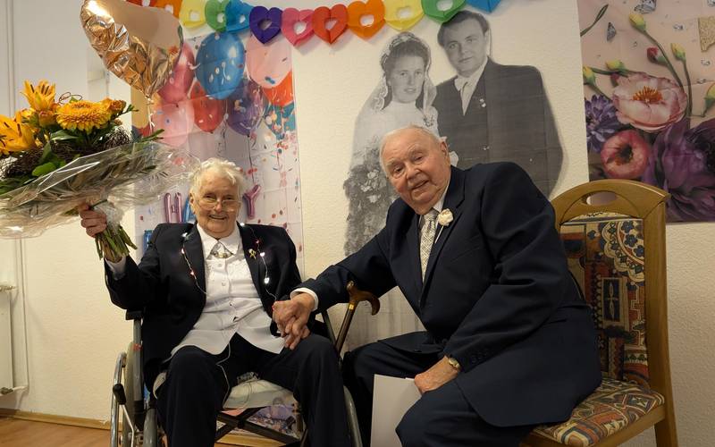 Nach 70 Ehejahren sind zwei 95-Jährige immer noch im Liebesglück
